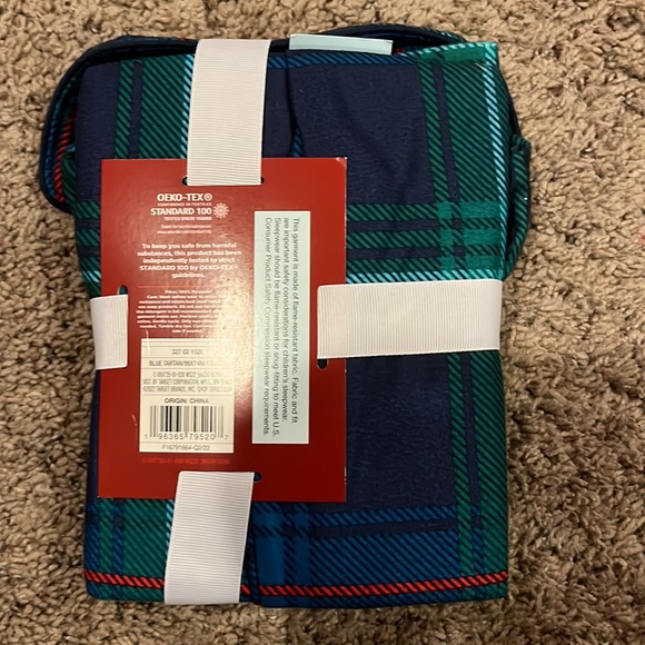 New 2t wondershop - Picture 2 of 2